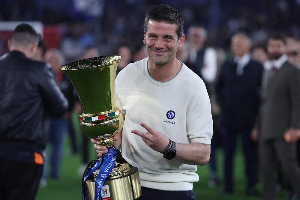 Trofeo Coppa Italia detenuto dall'allenatore dell'Inter Cristian Chivu 2026