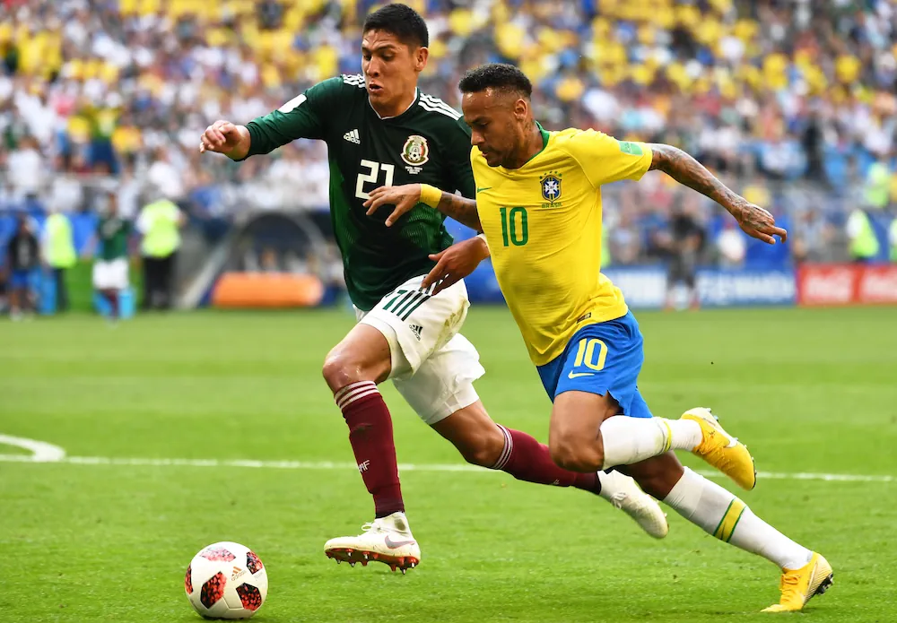 Edson Álvarez e Neymar