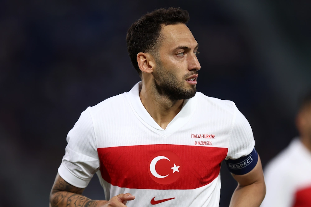 Hakan Çalhanoglu, Turchia