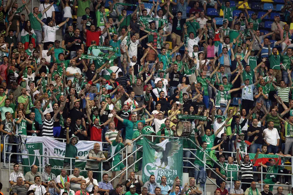 Tifosi del Ludogorets Razgrad durante una partita contro lo Steaua Bucarest