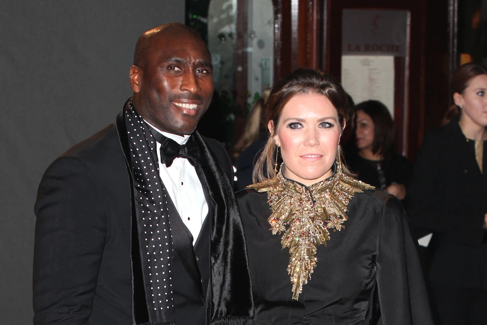 Sol Campbell con sua moglie Fiona nel 2013