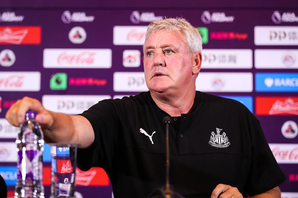 Steve Bruce mentre allenava il Newcastle