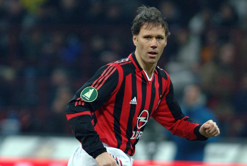 Marco van Basten quando giocava nel Milan